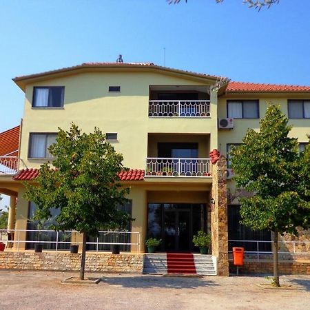 Hotel Viktoria Tirana Mjull-Bathore Экстерьер фото