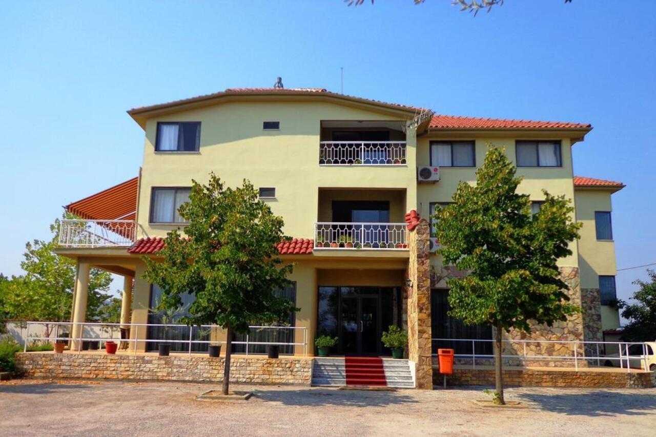 Hotel Viktoria Tirana Mjull-Bathore Экстерьер фото