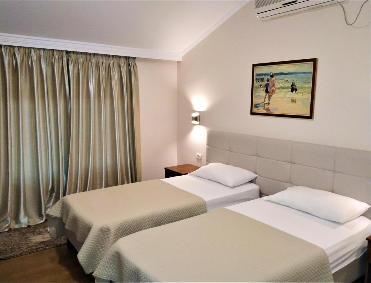 Hotel Viktoria Tirana Mjull-Bathore Экстерьер фото