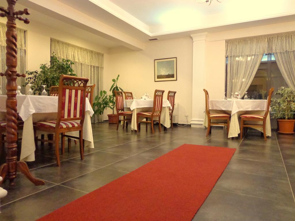 Hotel Viktoria Tirana Mjull-Bathore Экстерьер фото